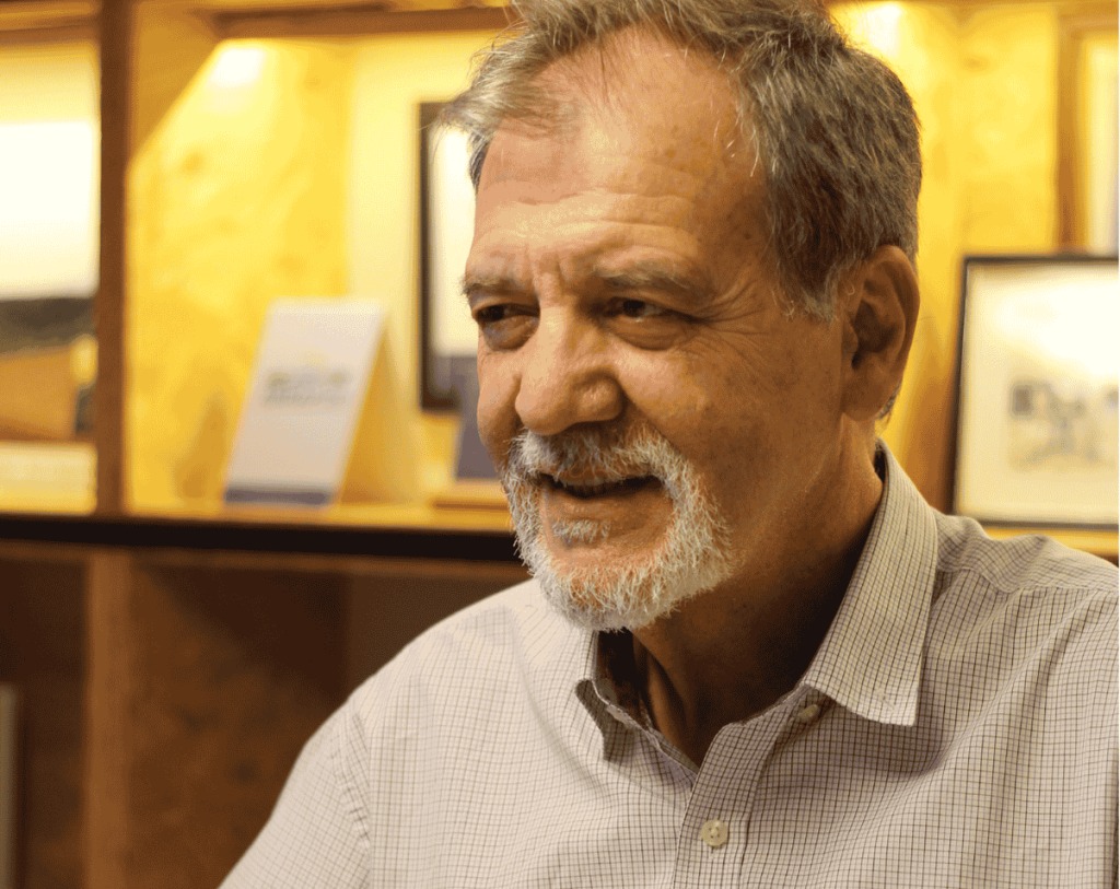 “As pequenas centrais são a joia da coroa do sistema, porque são renováveis, permanentes, estáveis e funcionam 24 horas por dia, sete dias por semana. Por isso com a liberação total do mercado quando o consumidor puder escolher a fonte, elas serão as preferidas”, resume.
]